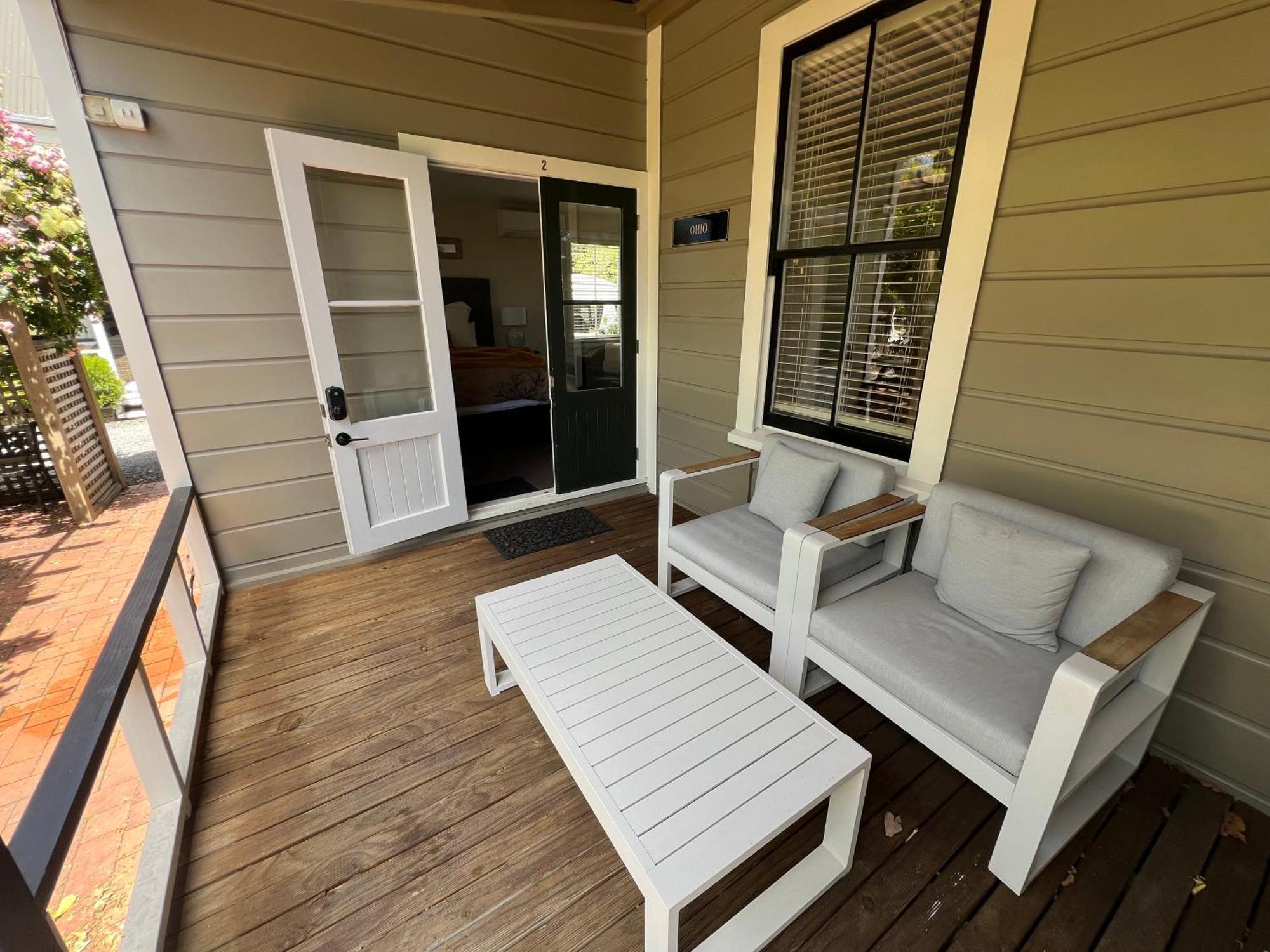 Pinot Villas Martinborough Extérieur photo